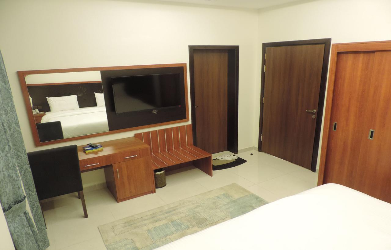 Rama Yanbu Hotel-Suite Buitenkant foto